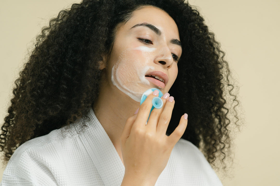 Unlocking the Benefits of Cleansing Oils for Every Skin Type
