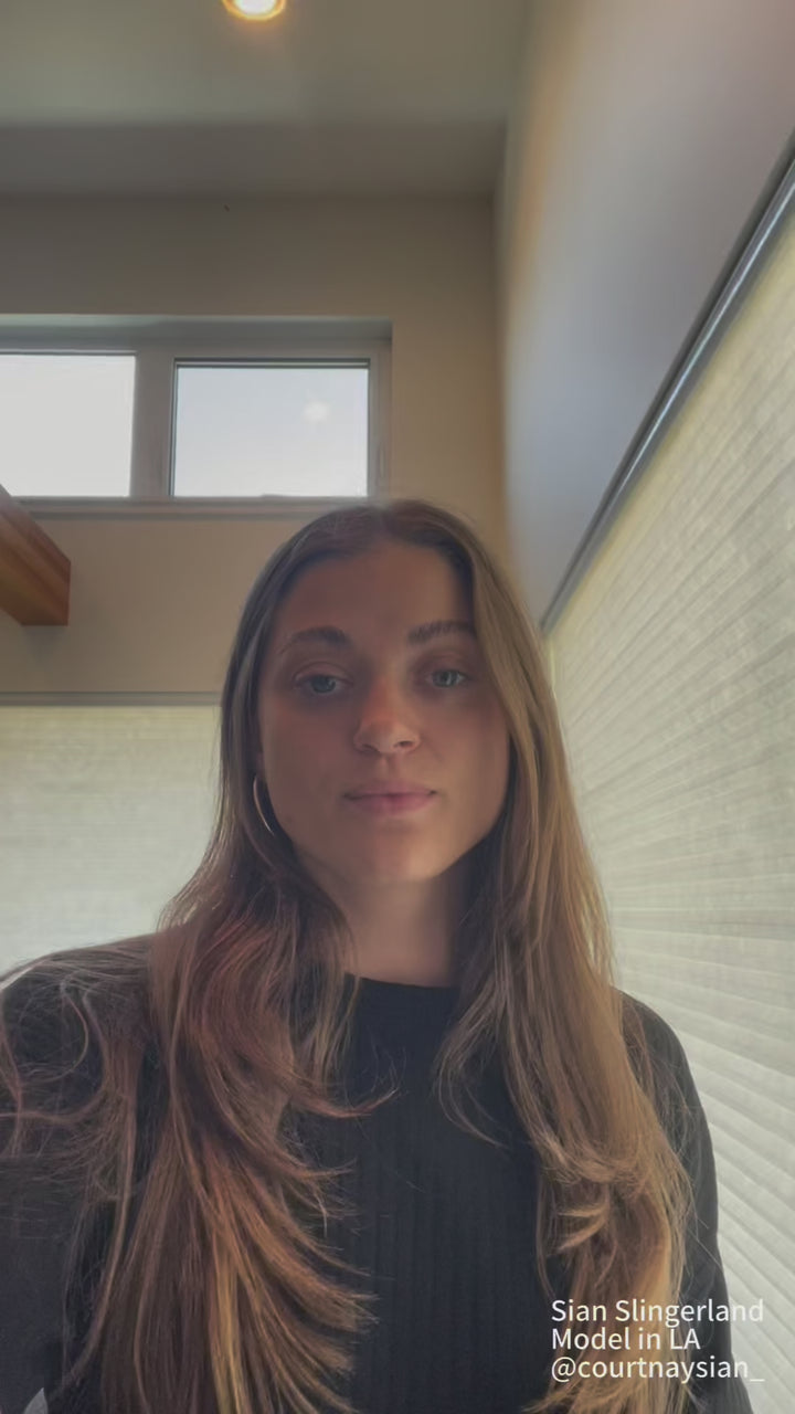 LA-based model Sian Slingerland shared a review about Floralla's PRO Moisturizing Rejuvenation Lotion, a 100% organic skincare gem.